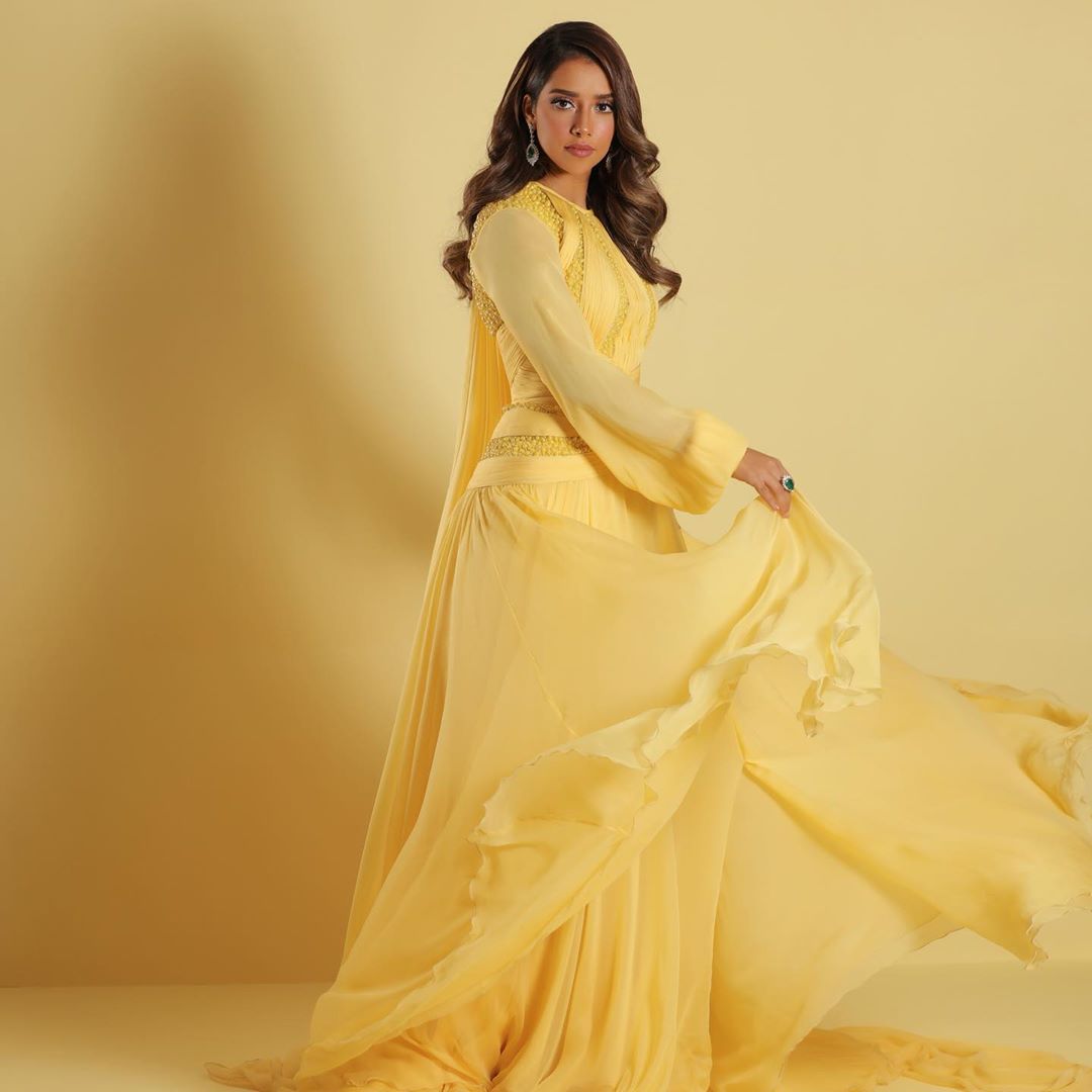 Arabian lady in yellow maxi dress | Classy For Home